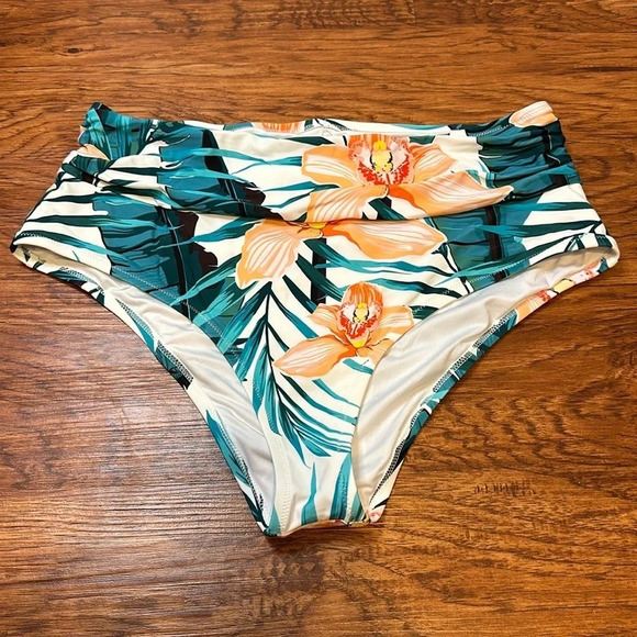 Cupshe High Waisted Floral Plus Size Bikini Bottom 1X - Picture 8 of 9